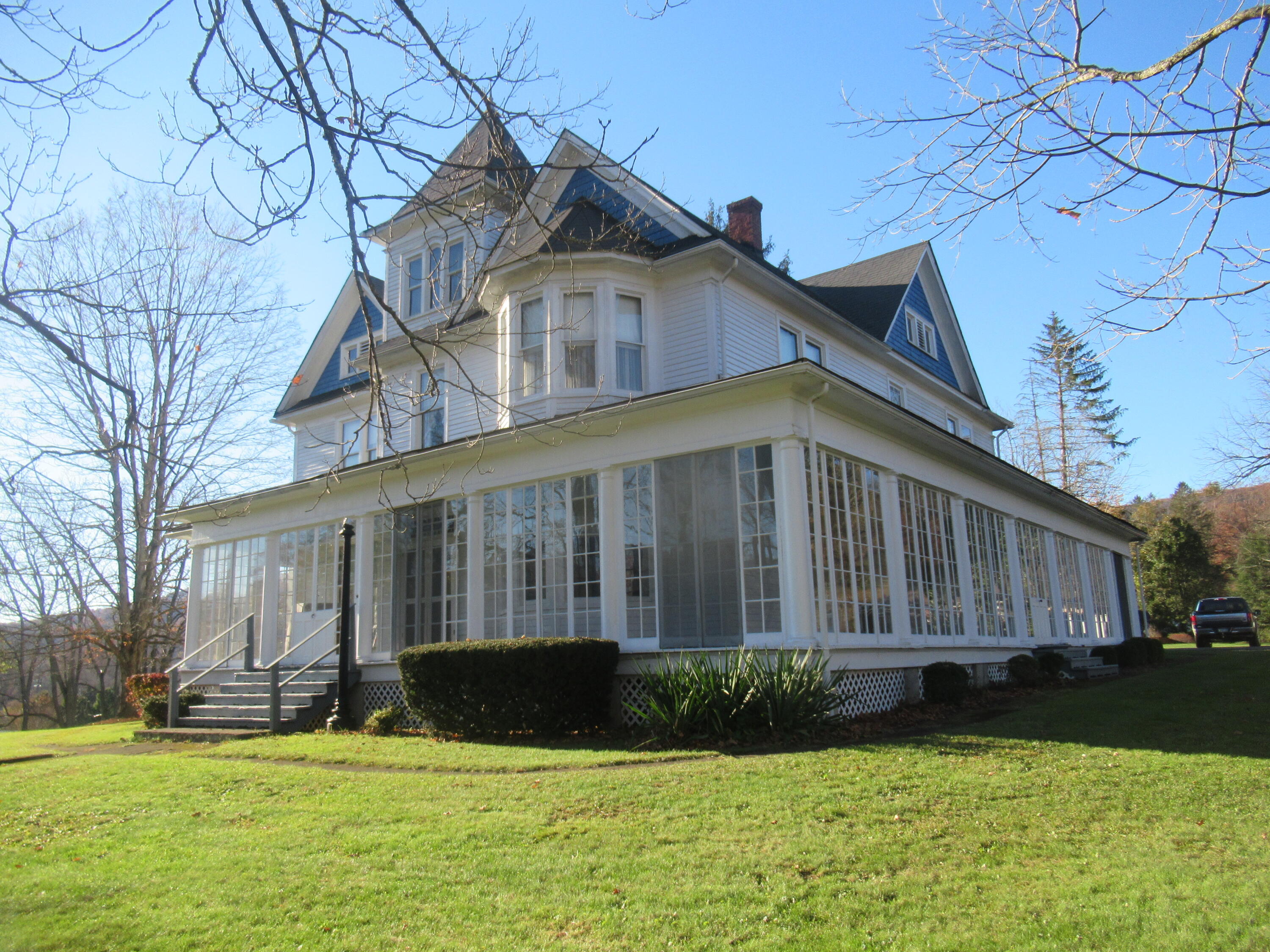 118 Rowan Road White Sulphur Springs, WV 24986 - Photo 66 of 72 Gallery Image 66
