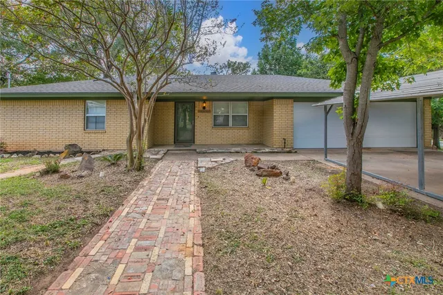 $238,900 | 400 Bridge Street, Gatesville, TX 76528