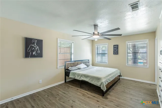 $238,900 | 400 Bridge Street, Gatesville, TX 76528