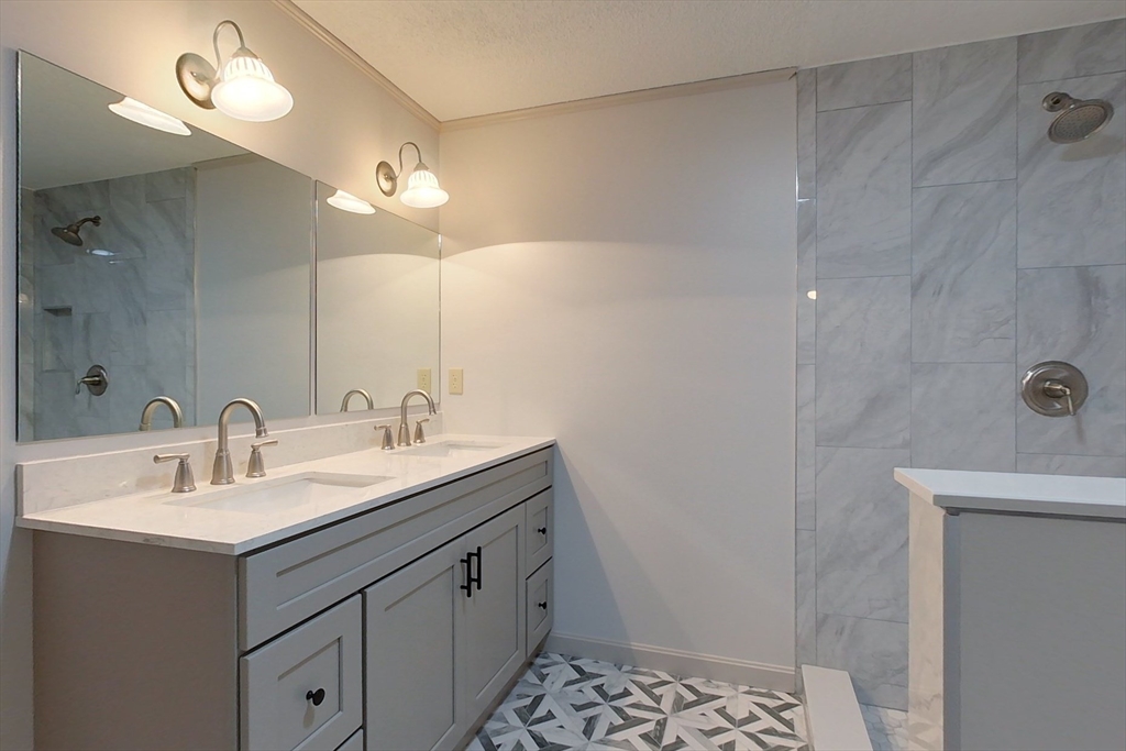 59 Nashua Road Pepperell, MA 01463 - Photo 18 of 35