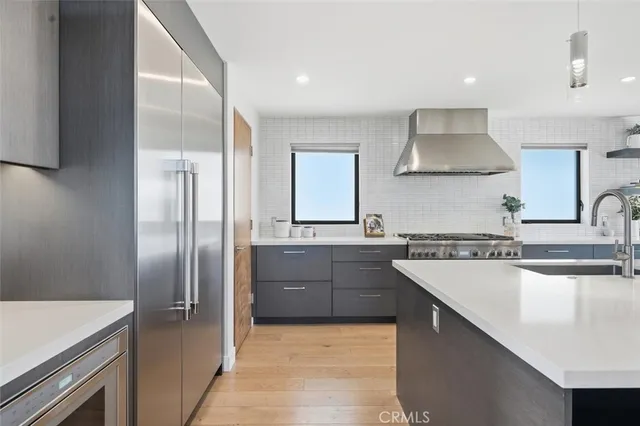 $3,195,000 | 959 5th Street, Unit A, Hermosa Beach, CA 90254