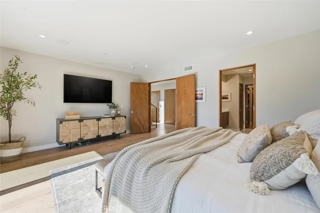 $3,195,000 | 959 5th Street, Unit A, Hermosa Beach, CA 90254