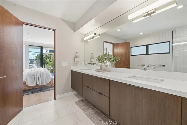 $3,149,000 | 959 5th Street, Unit A, Hermosa Beach, CA 90254