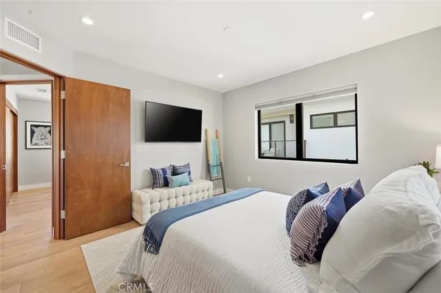 $3,195,000 | 959 5th Street, Unit A, Hermosa Beach, CA 90254