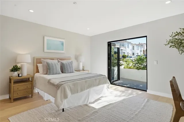 $3,195,000 | 959 5th Street, Unit A, Hermosa Beach, CA 90254