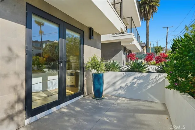 $3,195,000 | 959 5th Street, Unit A, Hermosa Beach, CA 90254
