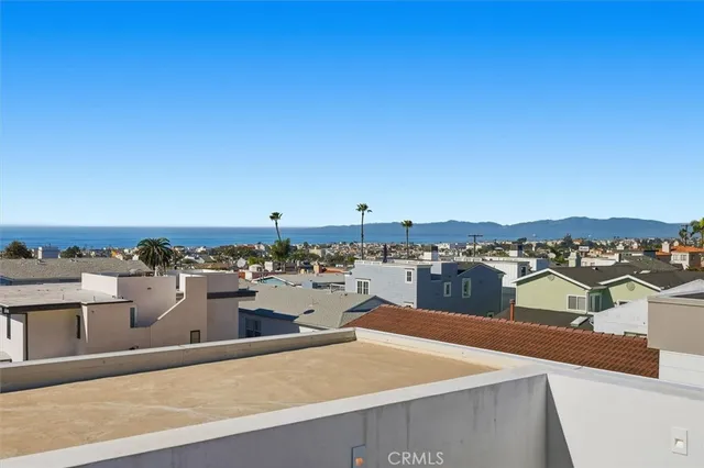 $3,195,000 | 959 5th Street, Unit A, Hermosa Beach, CA 90254