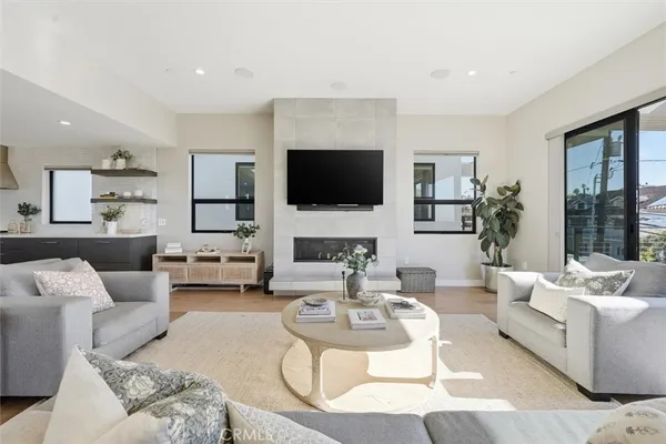 $3,149,000 | 959 5th Street, Unit A, Hermosa Beach, CA 90254