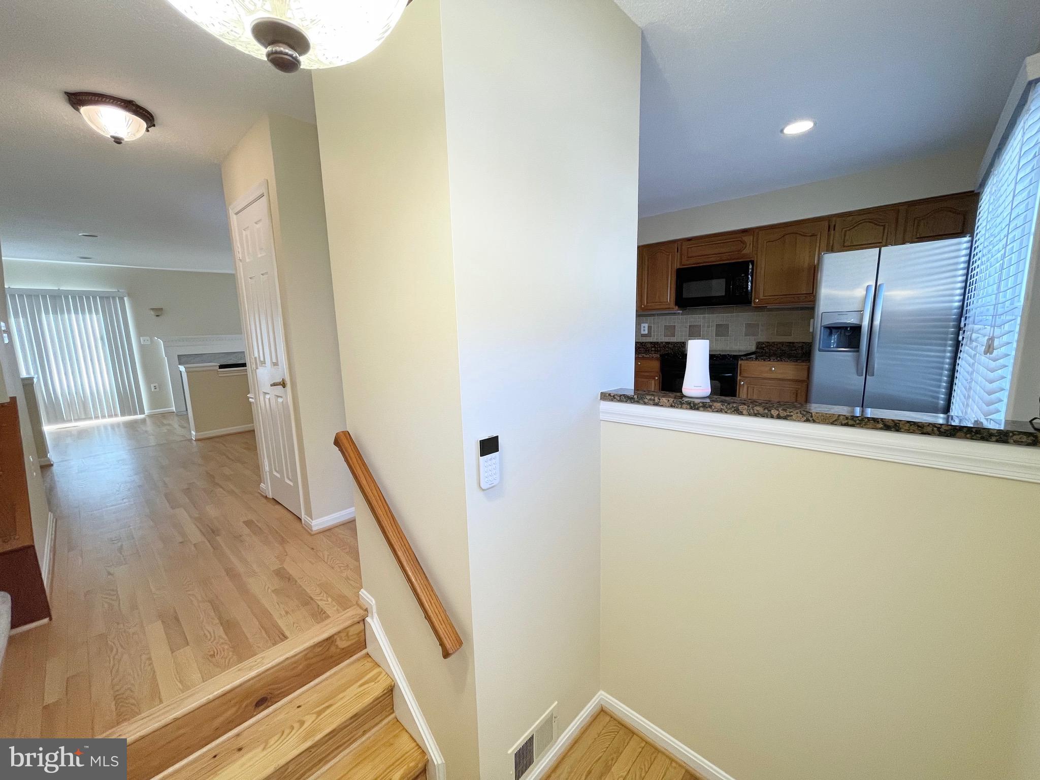 8109 Squirrel Run Road Springfield, VA 22152 - Photo 5 of 52