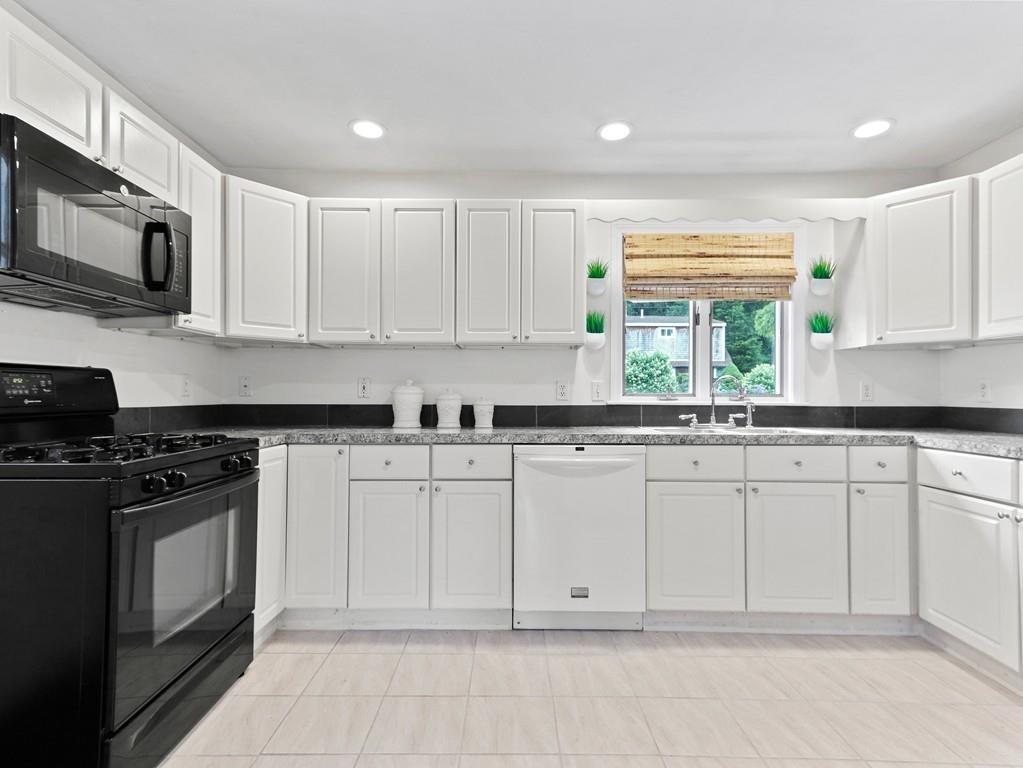 35 Porter Road Natick, MA 01760 - Photo 5 of 34 Gallery Image 5