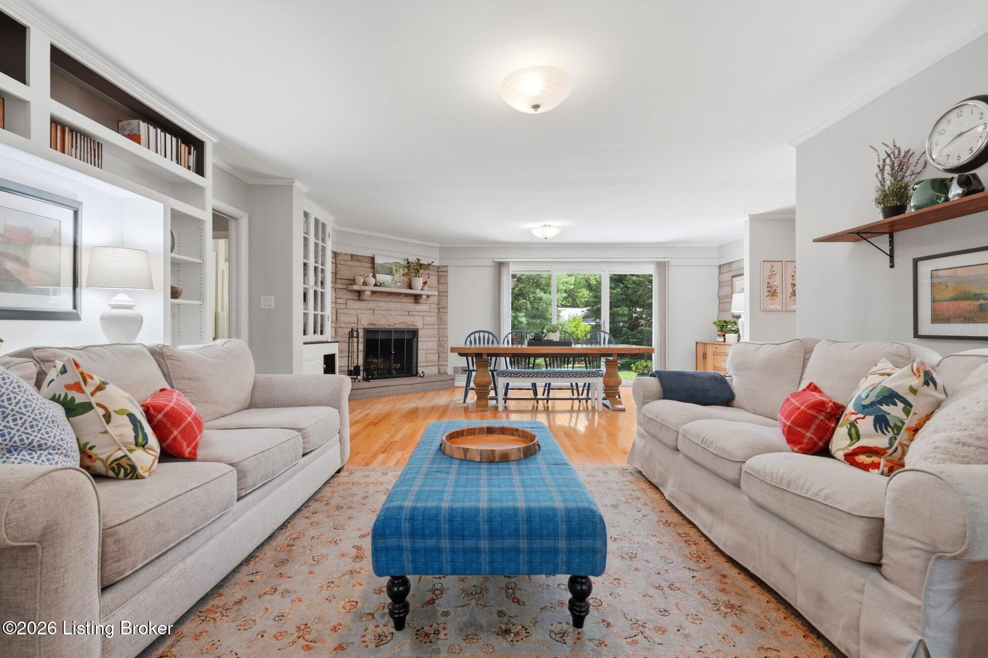 7302 Boxwood Road Louisville, KY 40222 - Photo 9 of 57 34-06-interior-living-dining-7302-boxwoo