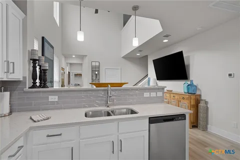 $350,000 | 529 Peace Drive, Liberty Hill, TX 78642