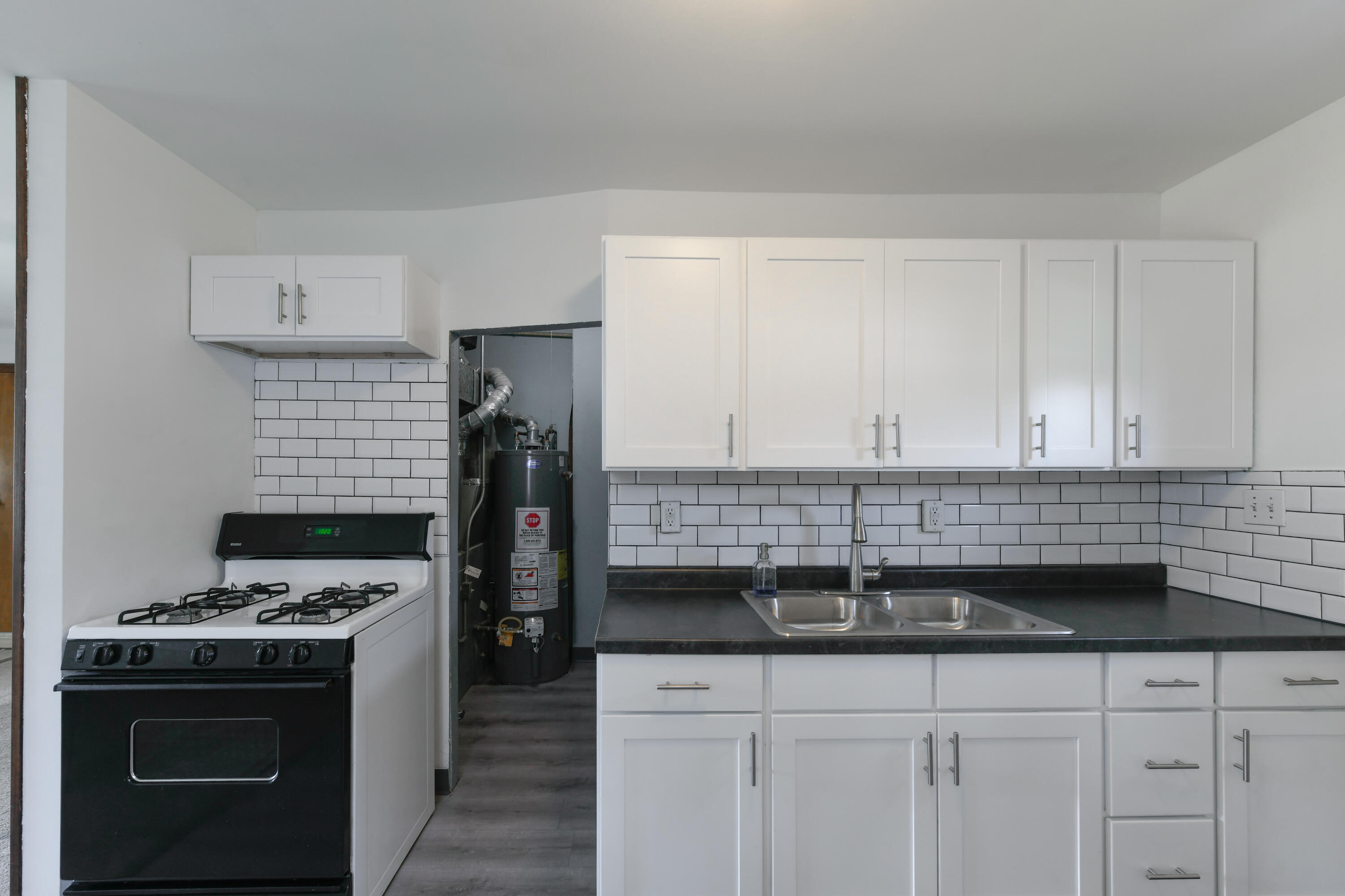 1615 175th Street Hammond, IN 46324 - Photo 5 of 13 3000x2000