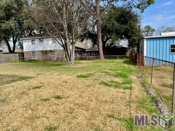 $325,000 | 205 Neptune Street, Unit 4, Morgan City, LA 70380