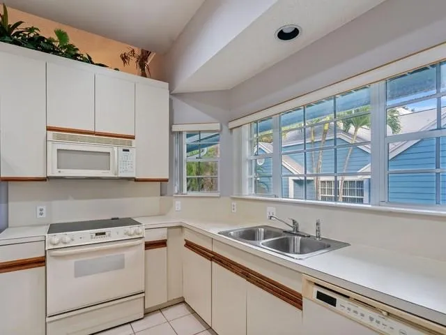 $546,200 | 722 Ocean Dunes Circle, Jupiter, FL 33477