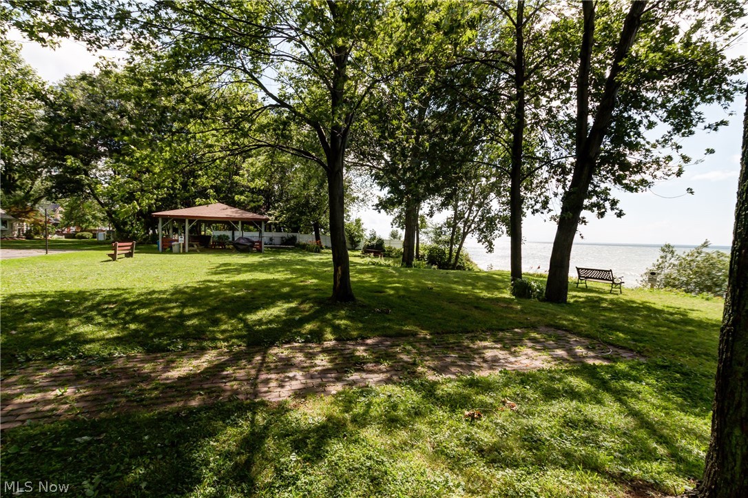 17509 Crestland Road Cleveland, OH 44119 - Photo 32 of 32 Gallery Image 32