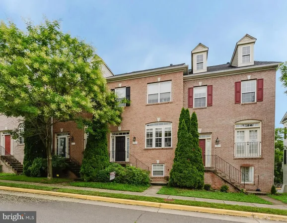 $3,600 | 4577 Derring Lane, Fairfax, VA 22030