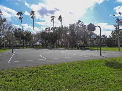 $695,000 | 2712 Cayenne Avenue, Cooper City, FL 33026