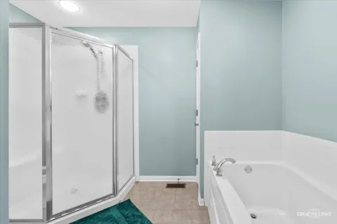 $375,000 | 1005 Hummingbird Way, Bartlett, IL 60103