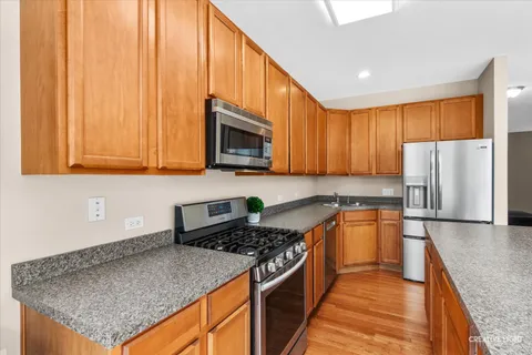 $375,000 | 1005 Hummingbird Way, Bartlett, IL 60103