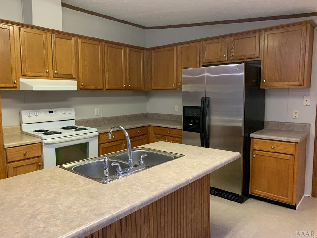 208 Maple Road Currituck, NC 27929 - Photo 4 of 12 Kitchen after remodel
