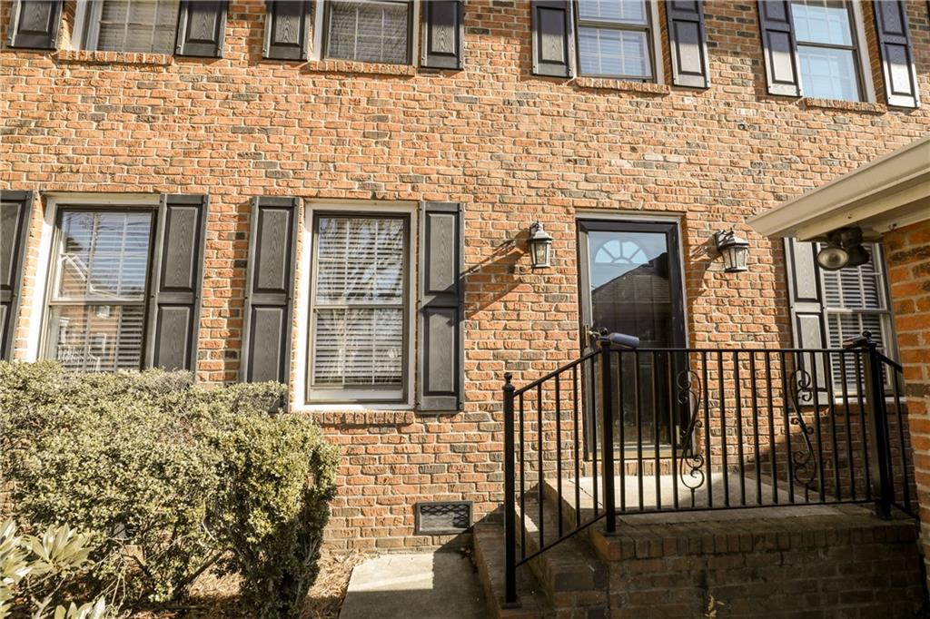 3122 Henderson Walk Atlanta, GA 30340 - Photo 2 of 70