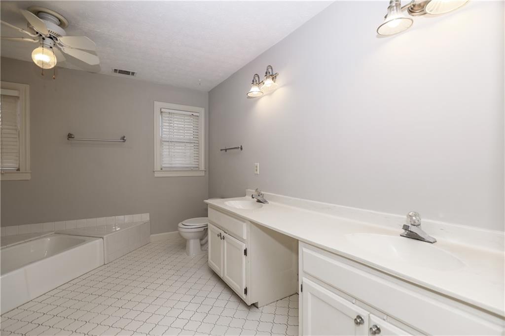 3122 Henderson Walk Atlanta, GA 30340 - Photo 36 of 70