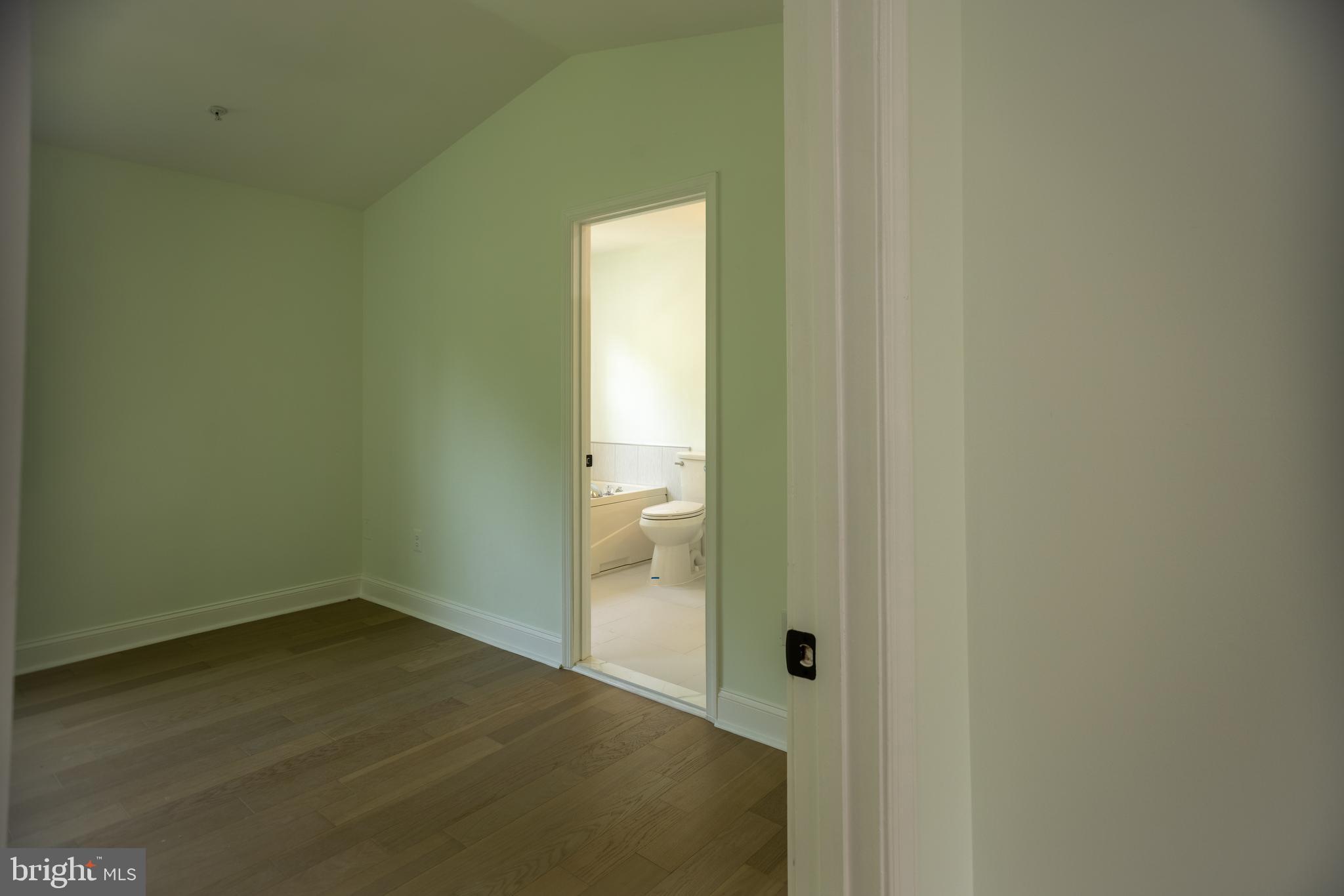 11904 White Heather Road Cockeysville, MD 21030 - Photo 14 of 42 a view of a bathroom