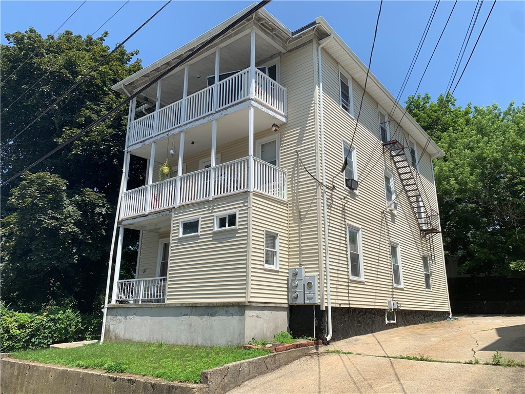 37 Richelieu Street Woonsocket, RI 02895 - Photo 1 of 15 Gallery Image 1