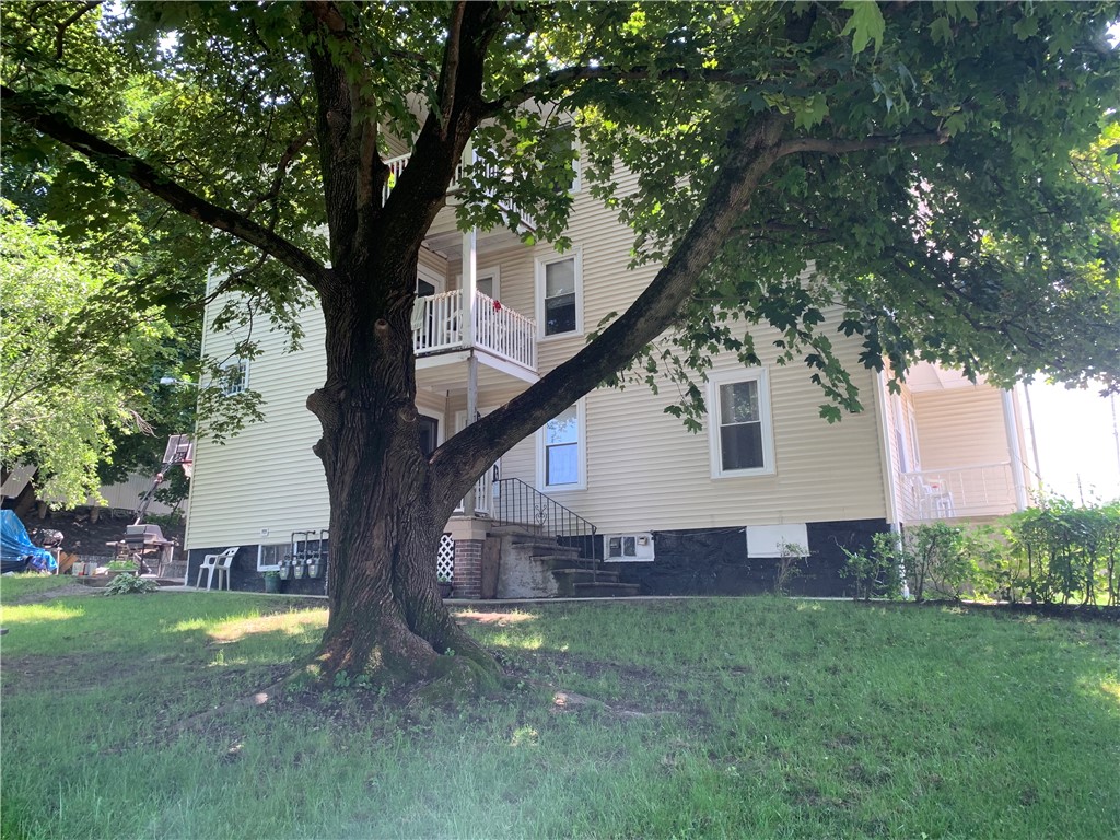 37 Richelieu Street Woonsocket, RI 02895 - Photo 7 of 15 Gallery Image 7