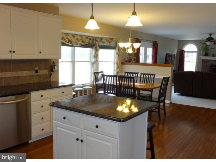 26 Brookwood Road Mount Laurel, NJ 08054 - Photo 5 of 25 Kitchen