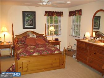 600 Palairet Road Philadelphia, PA 19128 - Photo 7 of 12 Bedroom - Main
