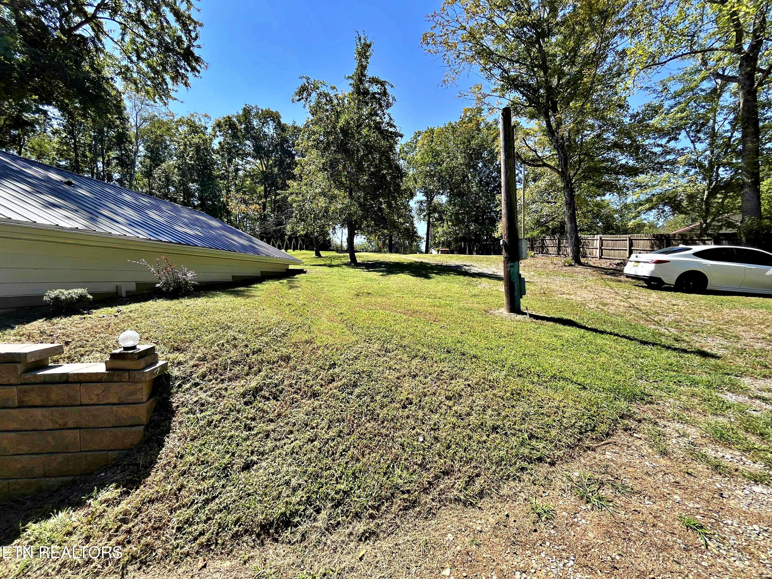 282 White Oak Road Decatur, TN 37322 - Photo 14 of 31 c6c268a7-1aa3-42ca-8009-21c8463e10a0