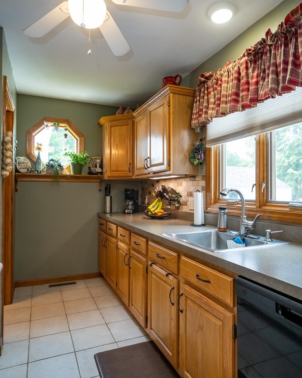 26 Peekskill Avenue Springfield, MA 01129 - Photo 25 of 42 Gallery Image 25