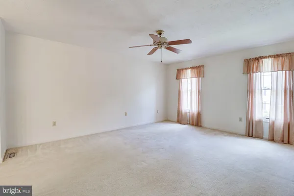 $4,000 | 5931 Oakland Park Drive, Burke, VA 22015