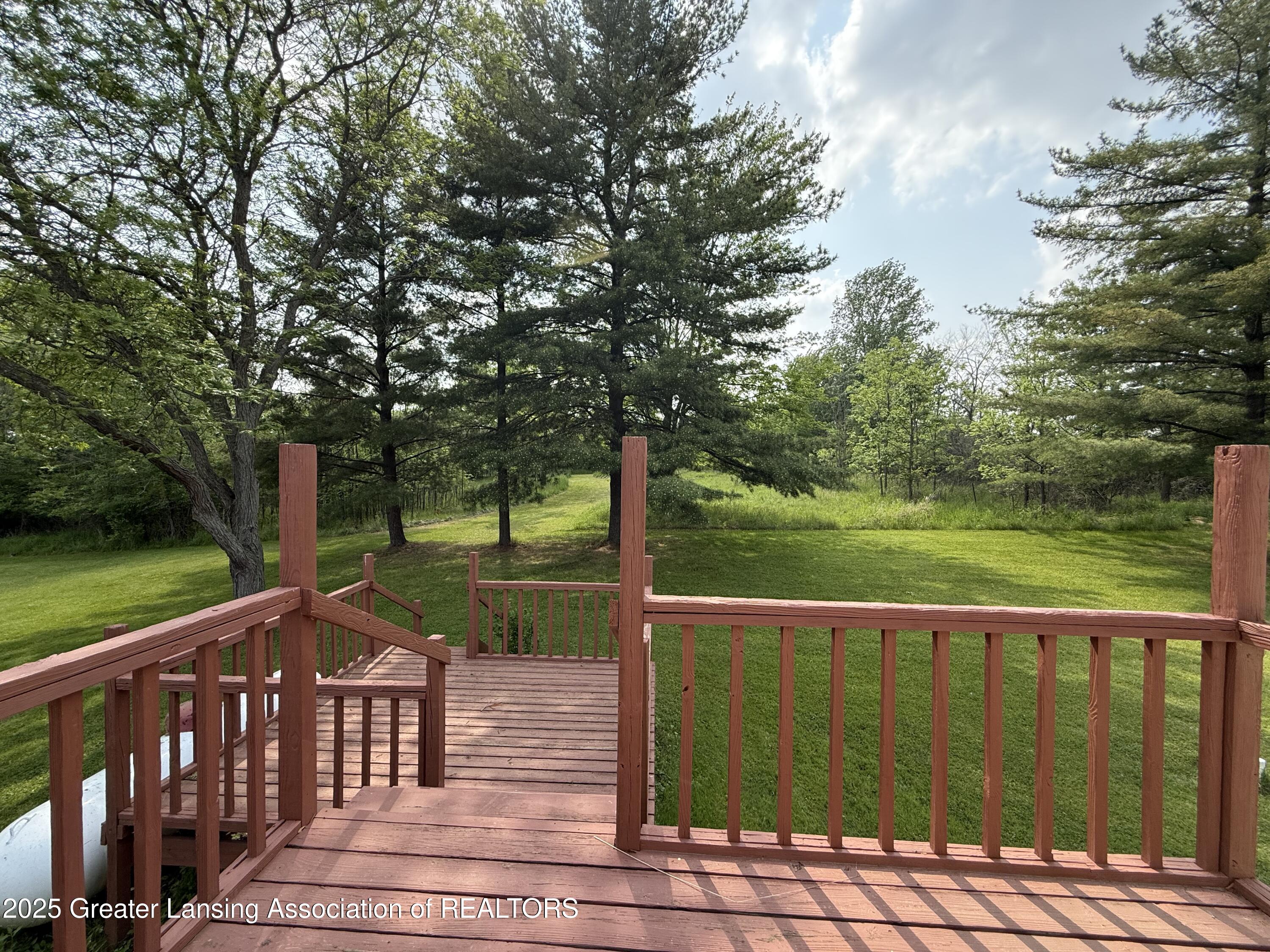 9216 South Grove Road Dewitt, MI 48820 - Photo 5 of 39 deck