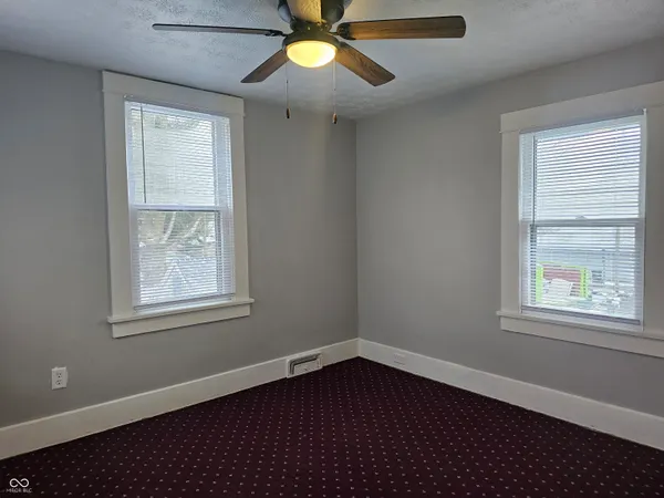 $1,800 | 335 West 4th Street, Anderson, IN 46016