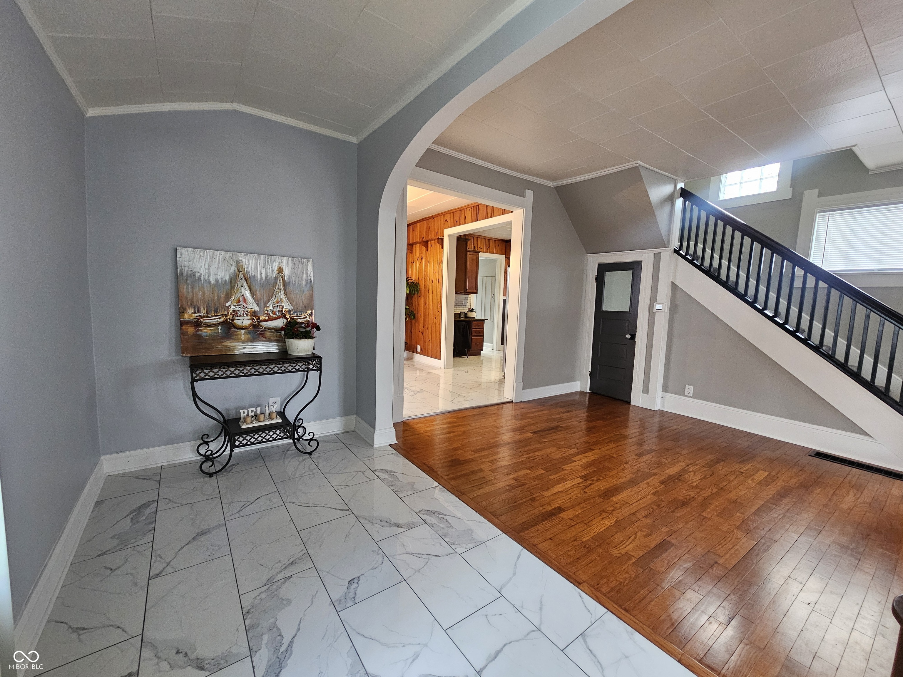 335 West 4th Street Anderson, IN 46016 - Photo 4 of 24