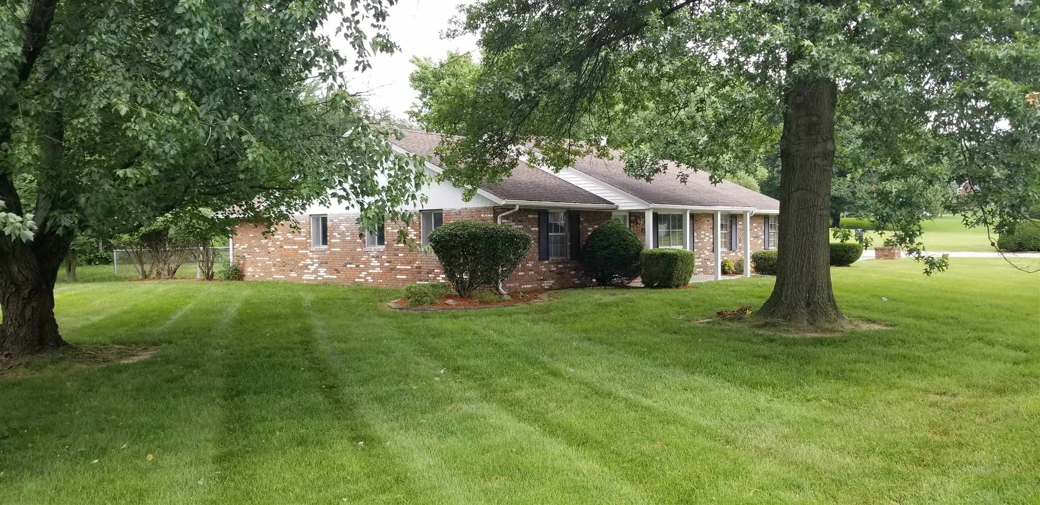 2008 Forbes Road Vincennes, IN 47591 - Photo 2 of 27 Gallery Image 2