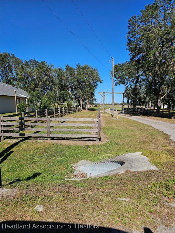 0 9th Street Northeast Fort Meade, FL 33841 - Photo 5 of 9 a view of a backyard
