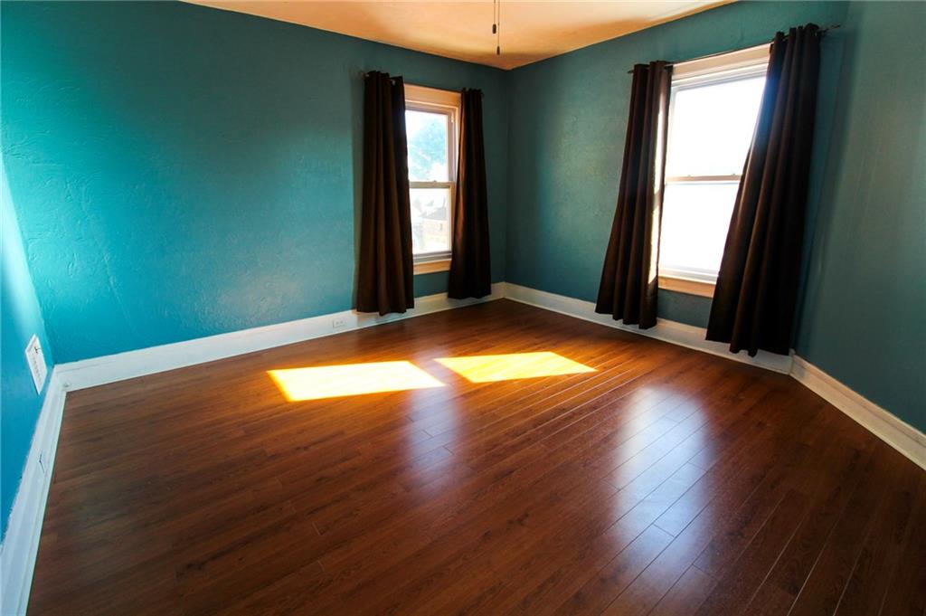 53 Oakwood Road Pittsburgh, PA 15205 - Photo 11 of 21 Master Bedroom
