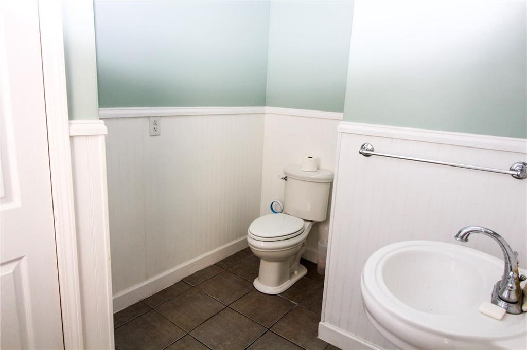53 Oakwood Road Pittsburgh, PA 15205 - Photo 10 of 21 Powder Room