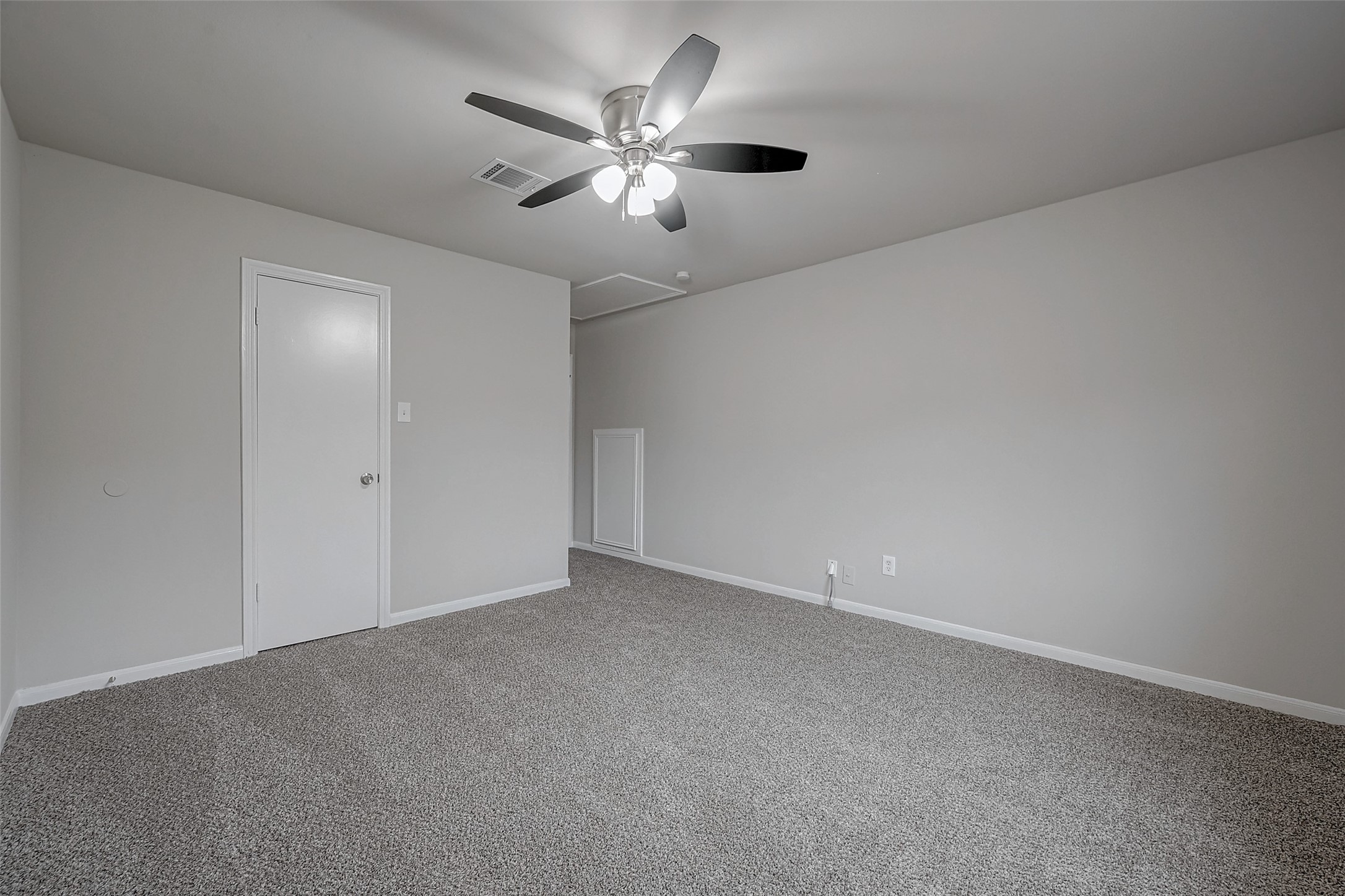 919 Mockingbird Way Sugar Land, TX 77478 - Photo 32 of 41 a view of an empty room