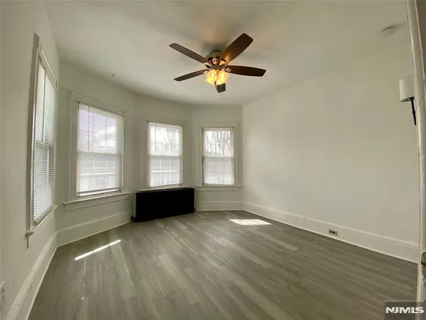 $2,100 | 26 South Maple Avenue, Unit 2, Park Ridge, NJ 07656