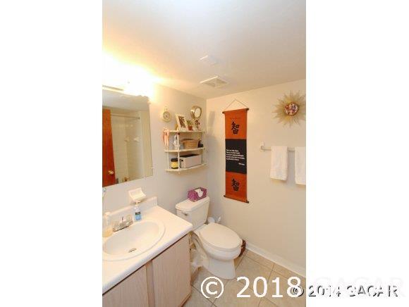 2360 Southwest Archer Road Gainesville, FL 32608 - Photo 20 of 24 Bathroom 2
