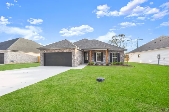 $252,500 | 12068 Sims Road, Denham Springs, LA 70706