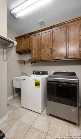 $464,900 | 192 Great Oaks Boulevard, La Vernia, TX 78121