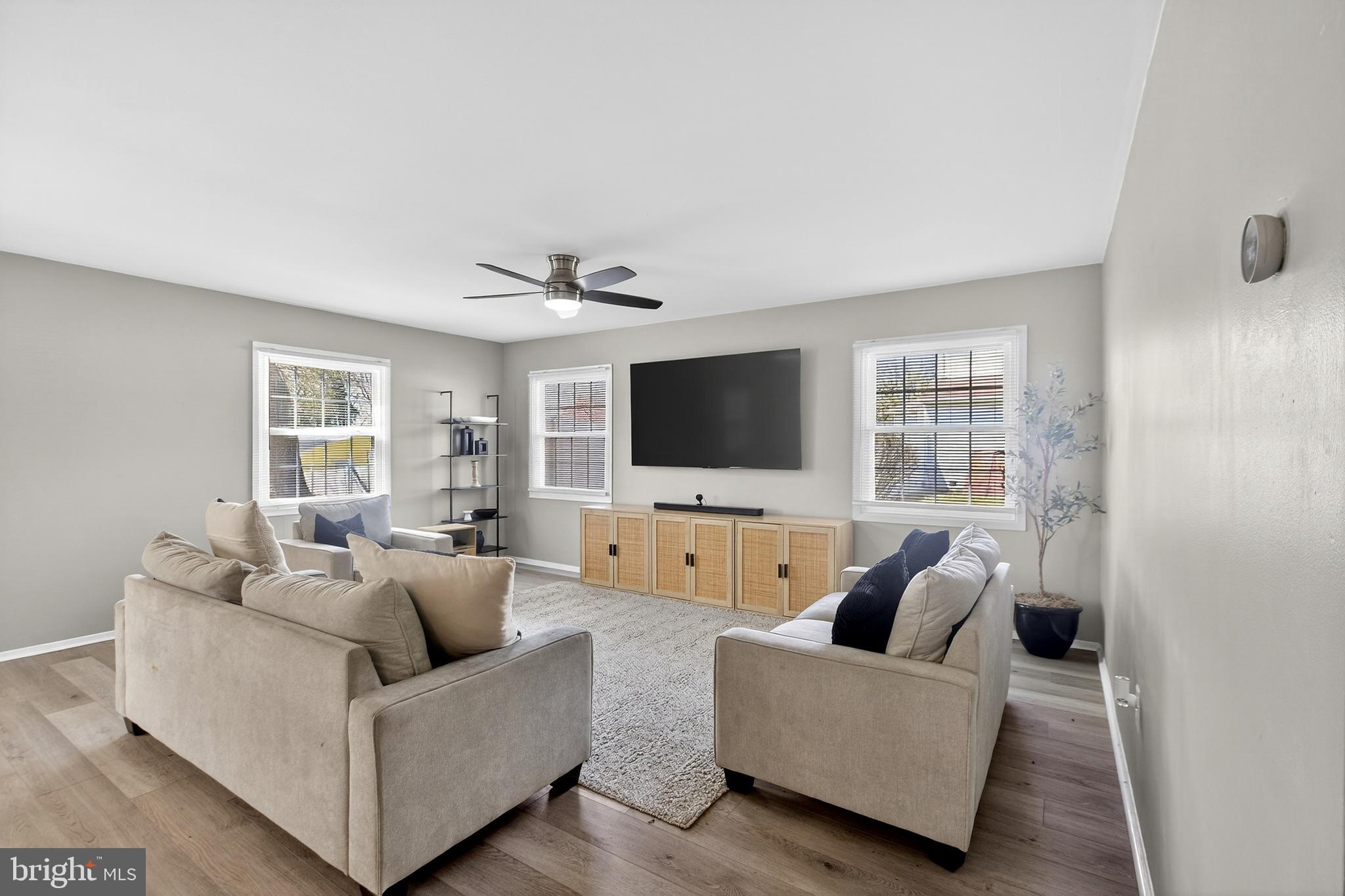 15 Club Ridge Lane Willingboro, NJ 08046 - Photo 7 of 62