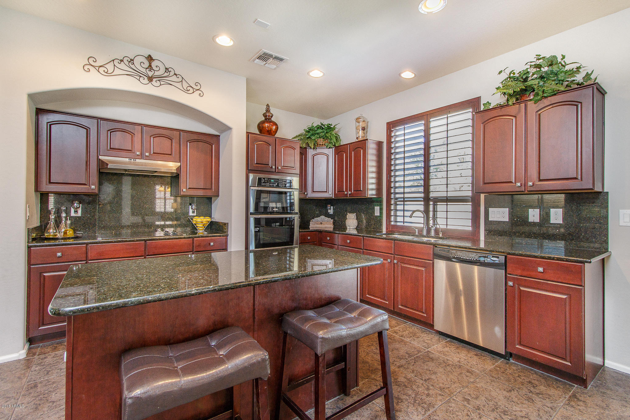 2636 East Jj Ranch Road Phoenix, AZ 85024 - Photo 12 of 39 12) KITCHEN
