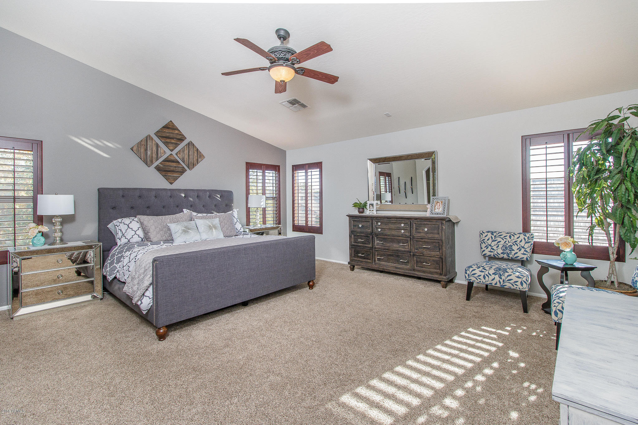 2636 East Jj Ranch Road Phoenix, AZ 85024 - Photo 20 of 39 20) MASTER UPSTAIRS